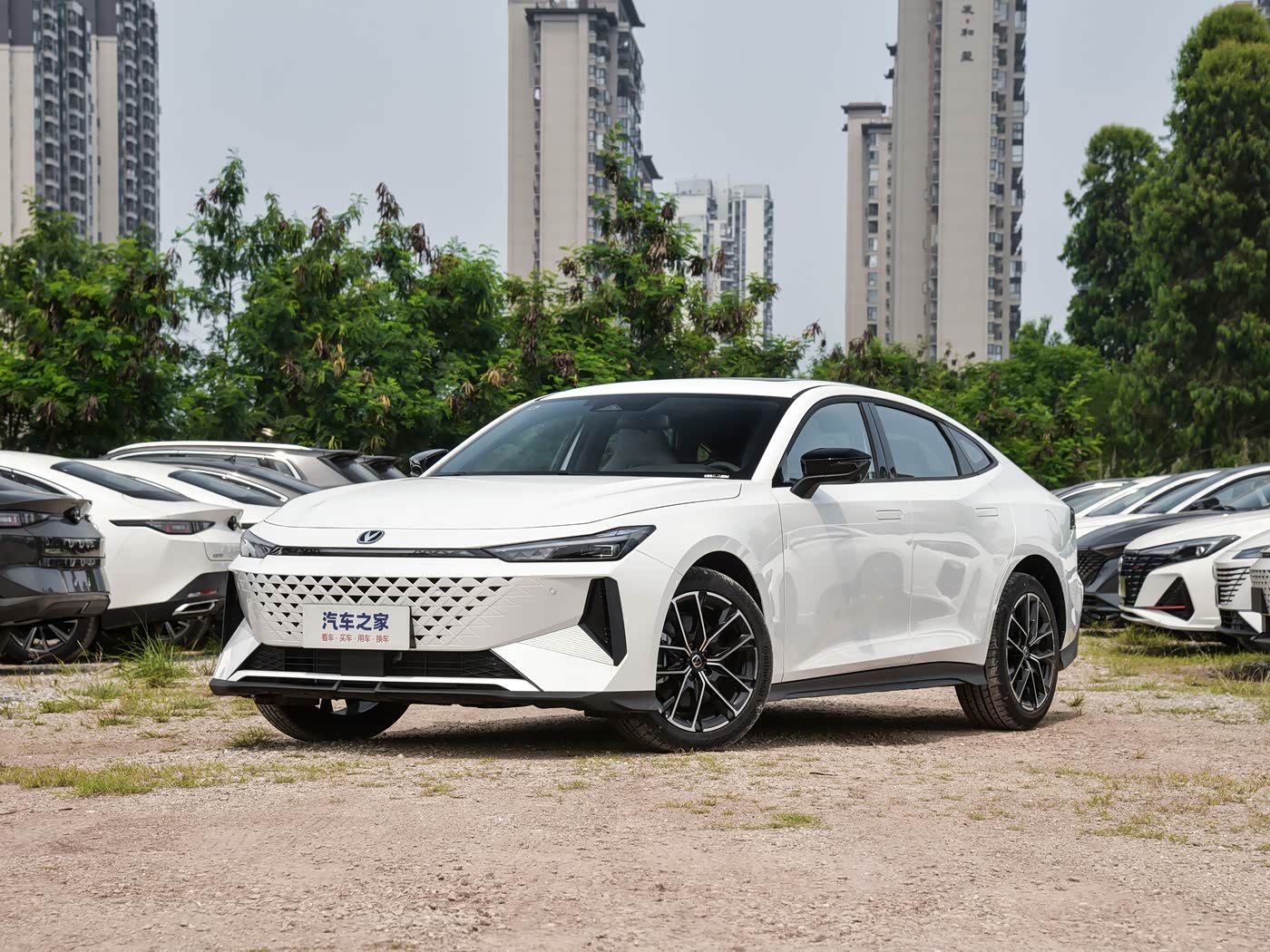Changan UNI-V iDD