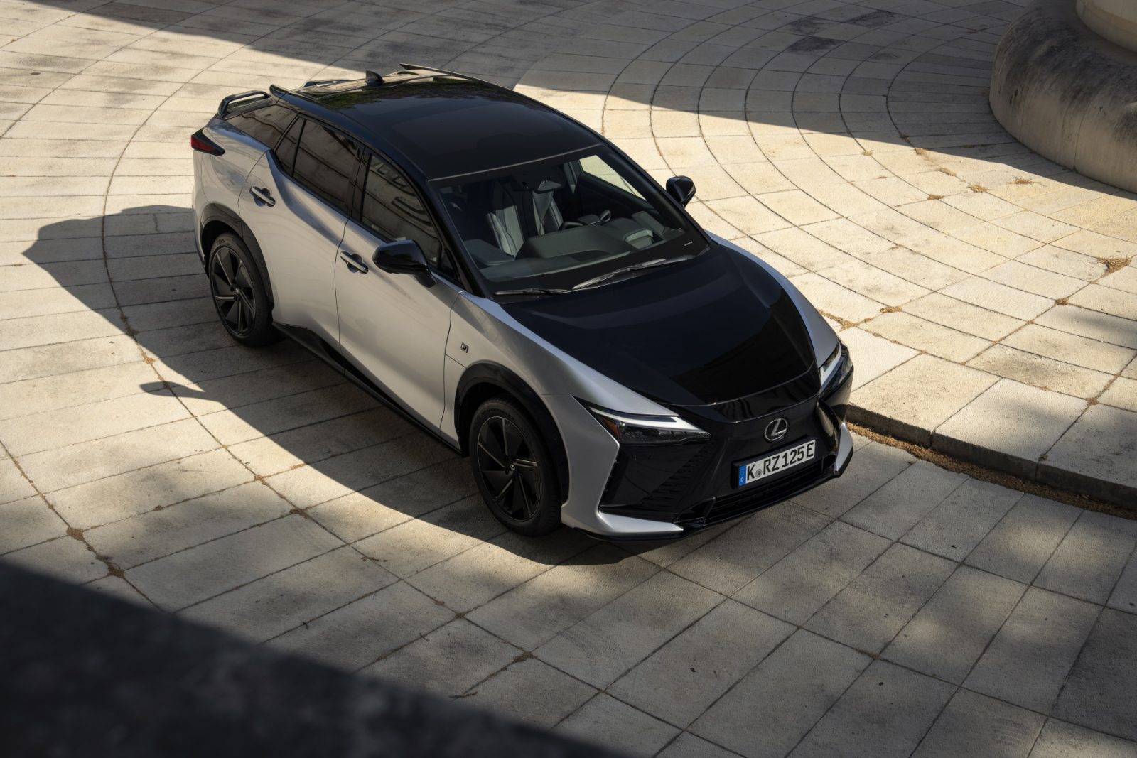 Lexus RZ