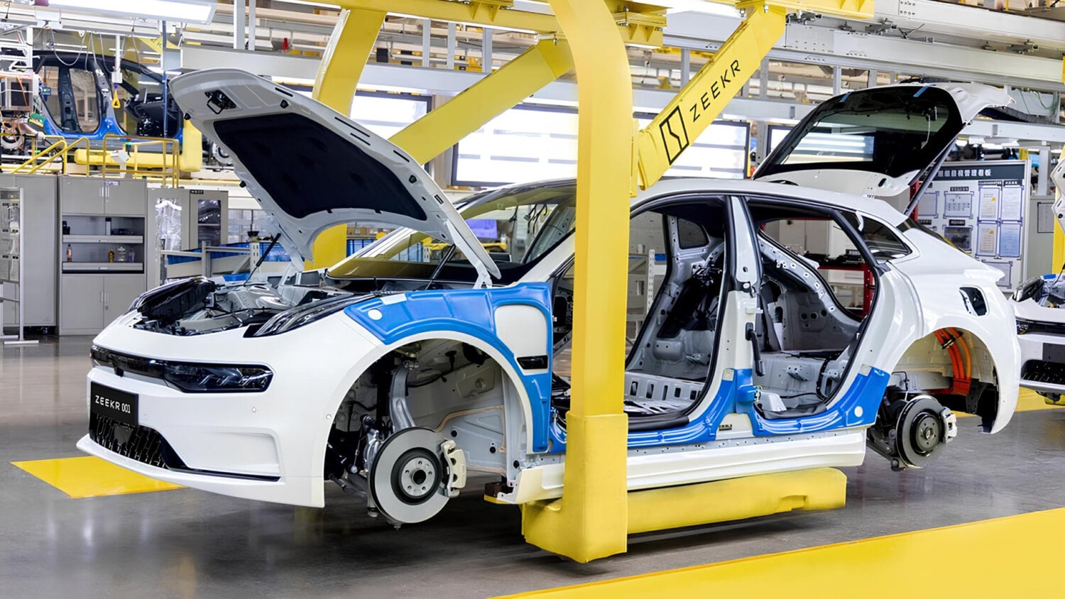 Geely начнёт выпуск премиальных моделей на европейских заводах Volvo