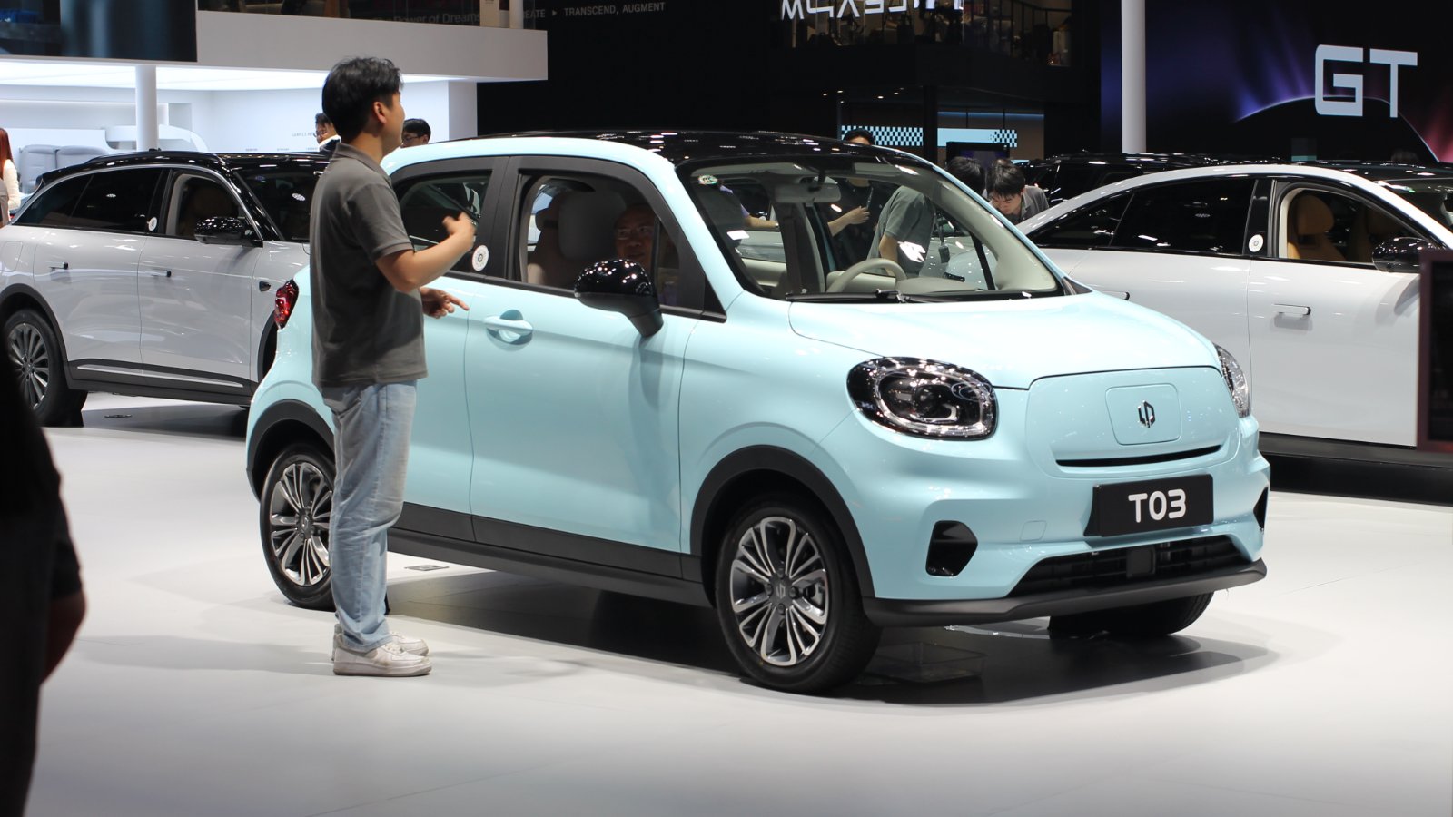 Leapmotor планирует запуск гибридных моделей за рубежом в 2027 году